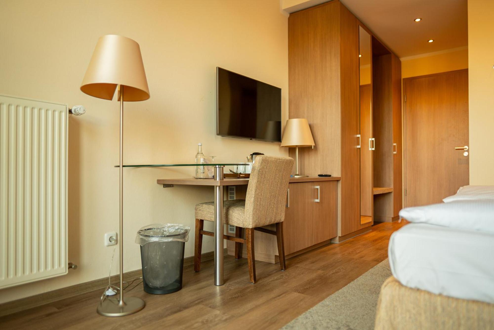 Hotel Seeblick Thuelsfeld Екстер'єр фото