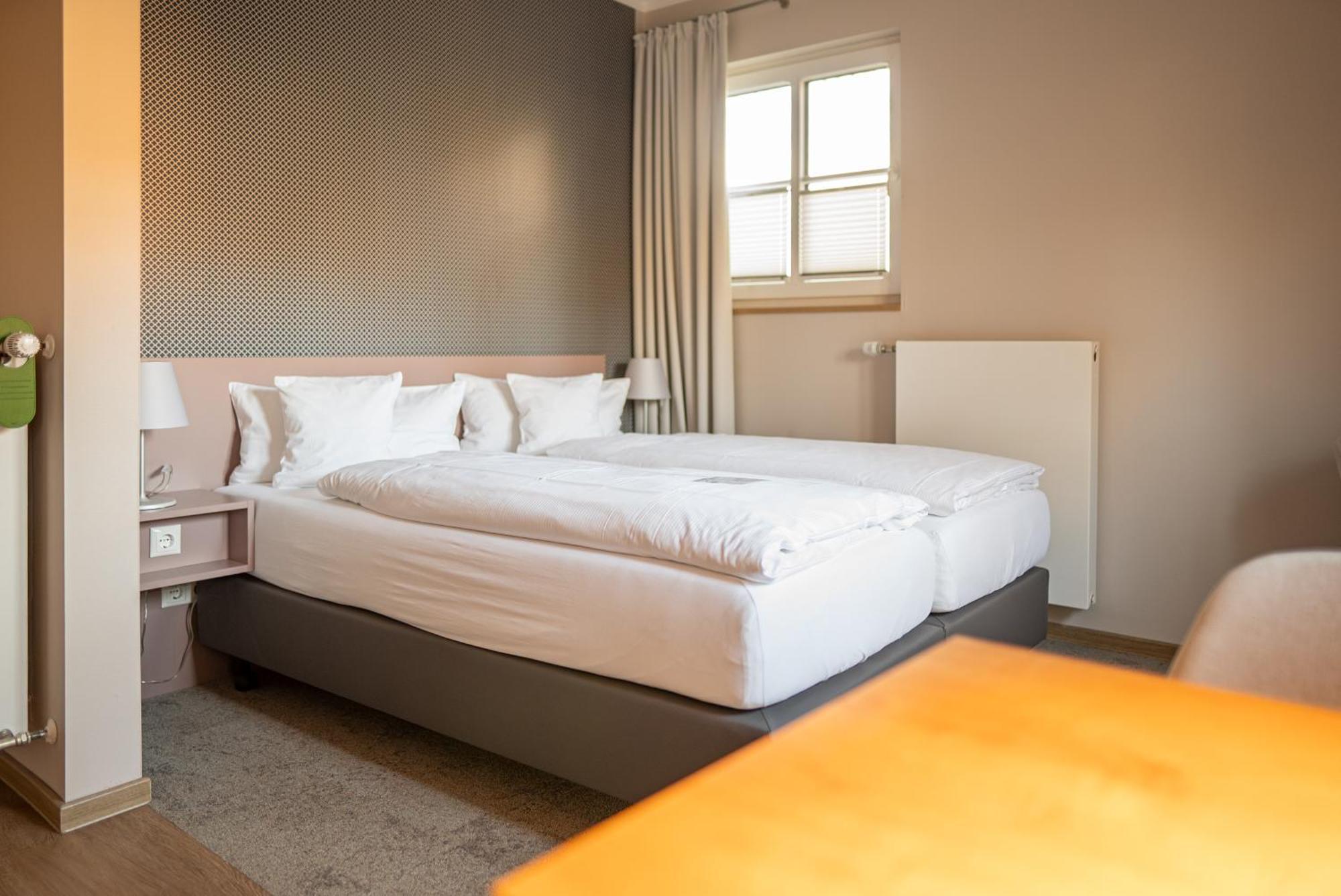 Hotel Seeblick Thuelsfeld Екстер'єр фото