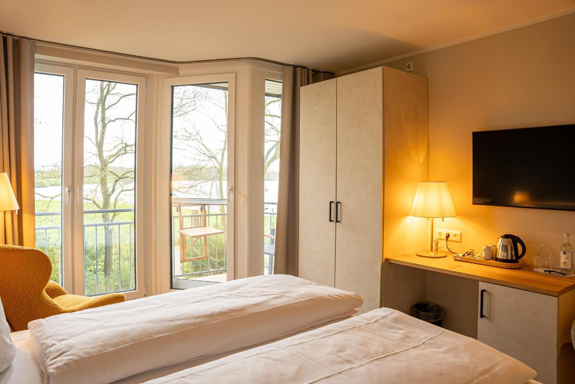 Hotel Seeblick Thuelsfeld Екстер'єр фото